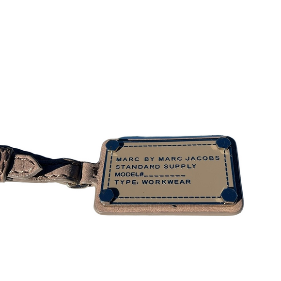 Marc by Marc Jacobs Taupe Leather Hang Tag - Picture 2 of 4